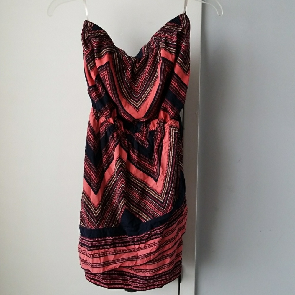 Express Navy and pink strapless dress